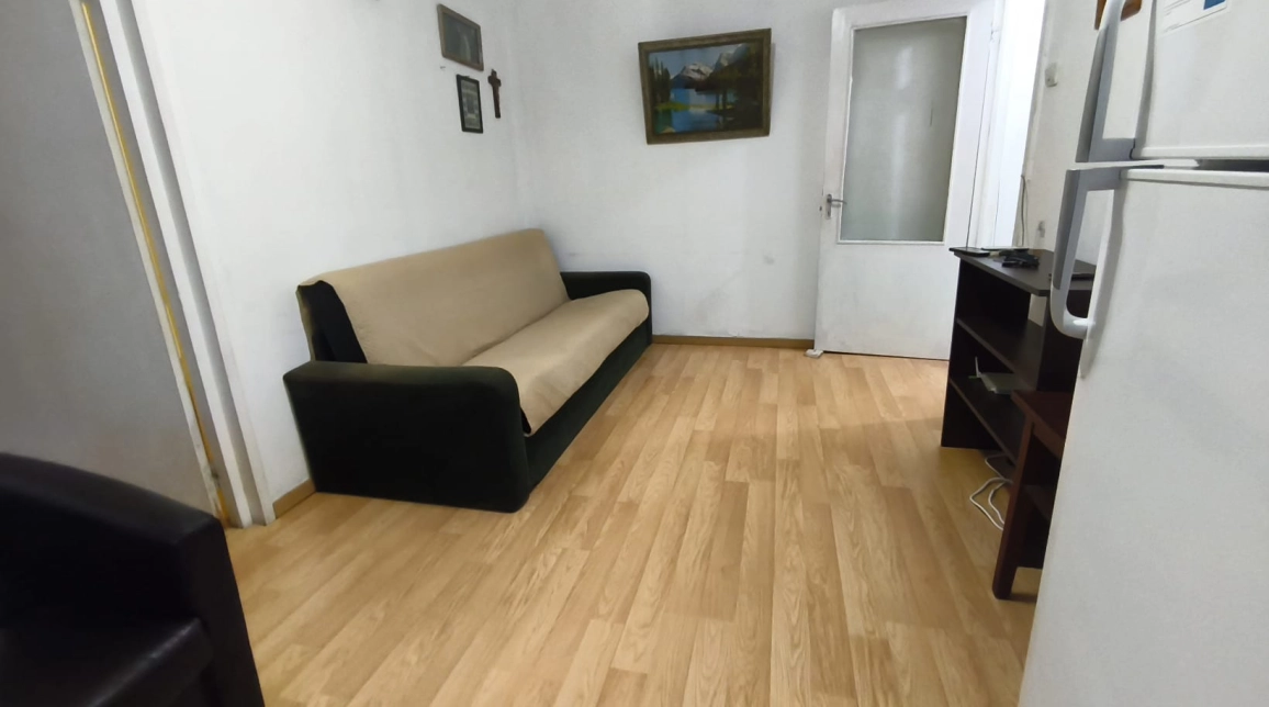 Oferta 3 camere, nedecomandat, 45 mp, de vanzare apartament in zona Tatarasi,  Liceul Alexandru Ioan Cuza imagine 2