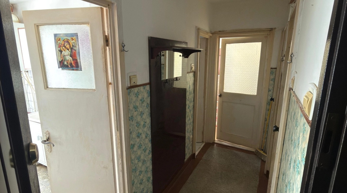 Oferta Podu Ros apartament 50 mp, 2 camere, nedecomandat, de vanzare,  Pasapoarte imagine 2