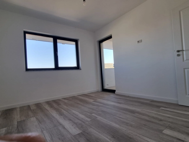 Apartament 4 camere - Bucium