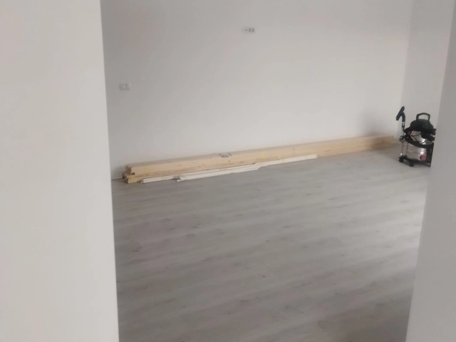 Apartament 4 camere - Valea Adanca