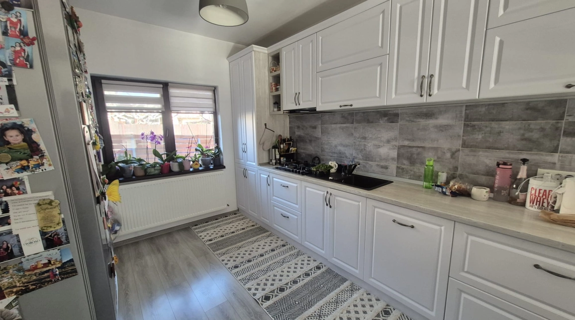 Oferta De vanzare casa, 5 camere, 110 mp, Miroslava,  Transanapet imagine 14