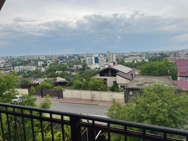 Apartament 4 camere - Galata