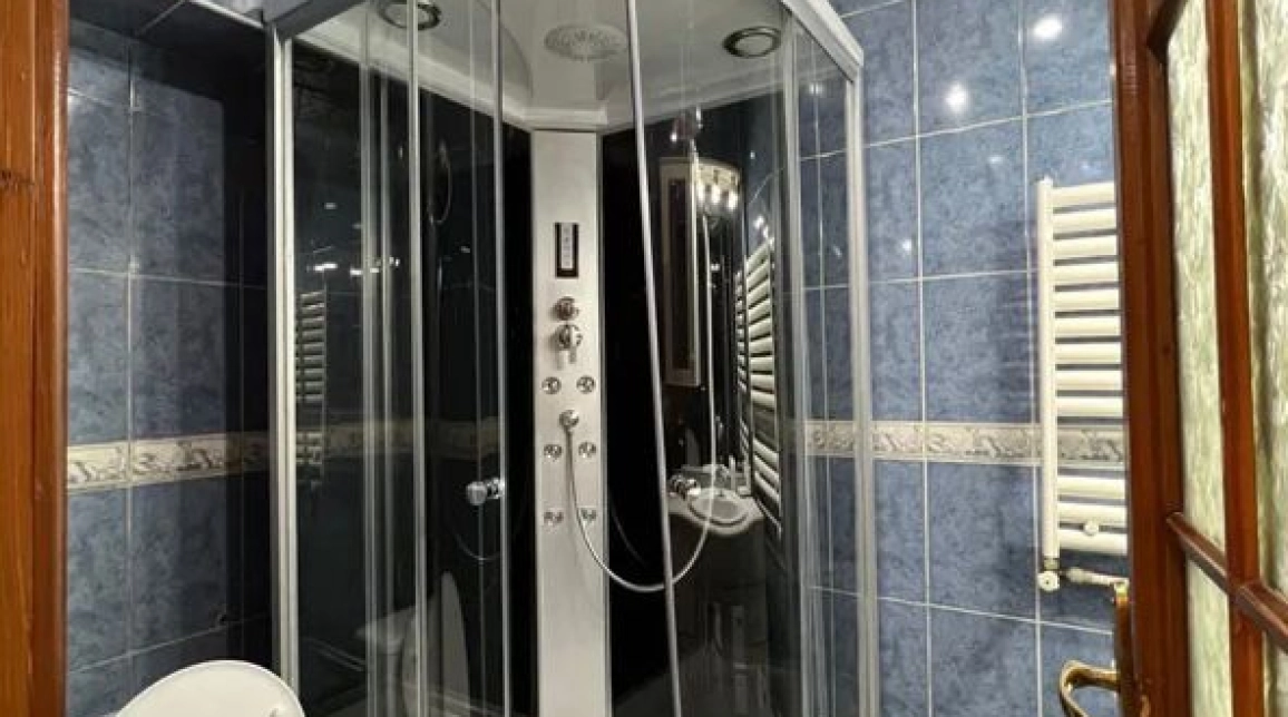 Oferta Apartament, 4 camere semidecomandat, 80 mp, Centru, de inchiriat,  Palas Mall imagine 7