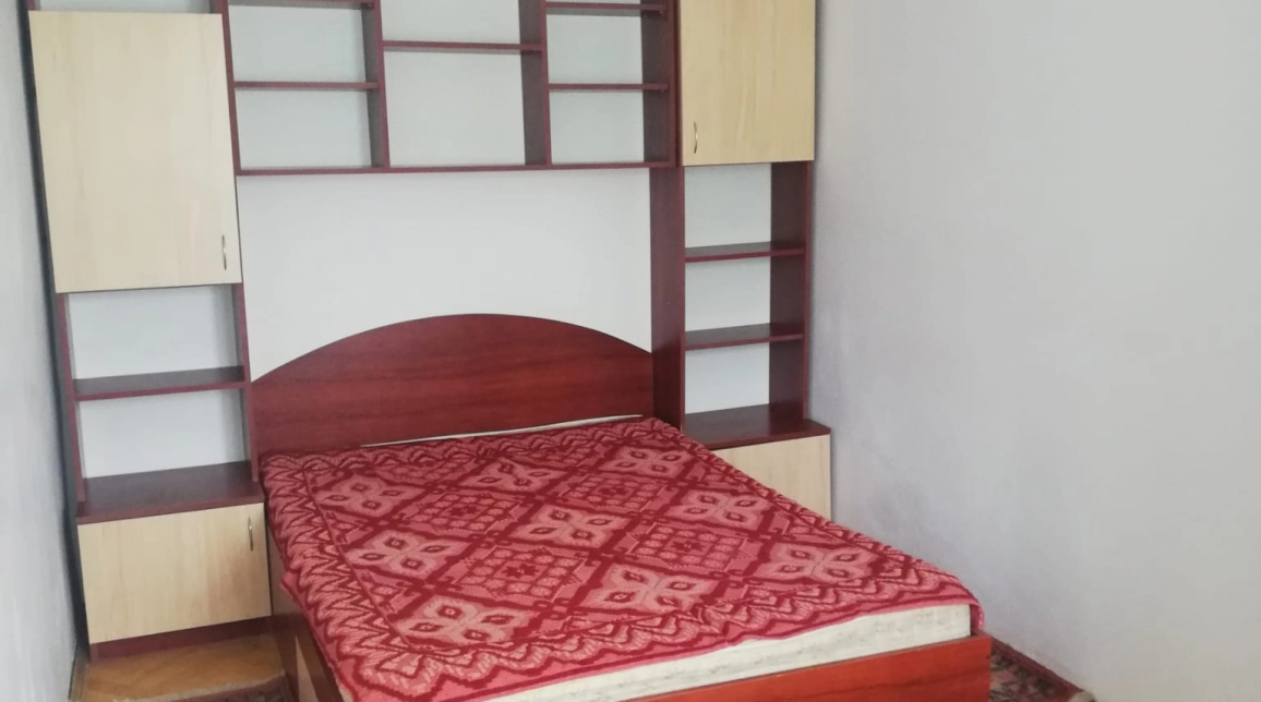 Oferta Tatarasi apartament 40 mp, 2 camere, semidecomandat, de inchiriat,  Ateneul Tatarasi imagine 1