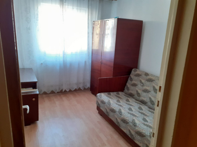 Apartament, 3 camere  semidecomandat,  55 mp, Tatarasi, de vanzare,  (Metalurgie) 149721