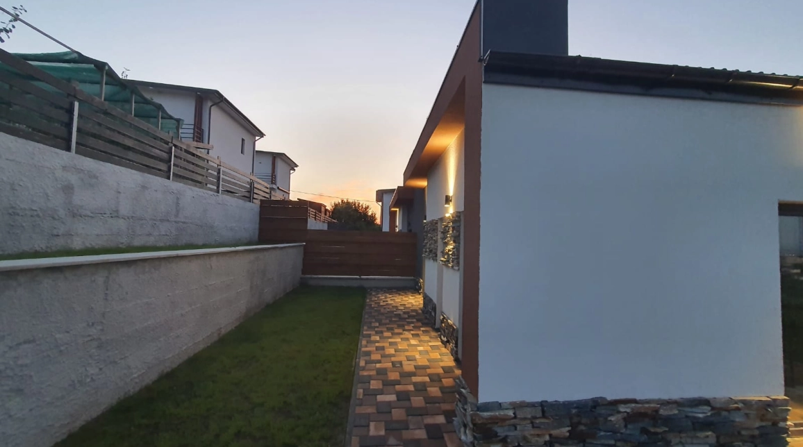 Oferta Apartament nou de vanzare, 3 camere, 80 mp, Valea Adanca,  700 m de Mega Image-5Drumuri imagine 8