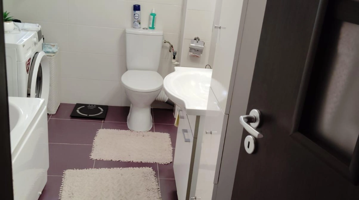 Oferta De vanzare apartament nou, 3 camere, decomandat, 72 mp, Bucium,  Vis a vis de Han Trei Sarmale imagine 7