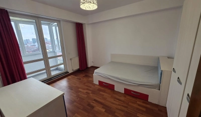 Apartament 3 camere - Centru