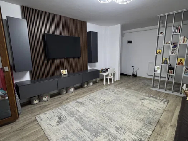 2 camere,  decomandat,  63 mp, de vanzare apartament in zona Calea Romanului,   162898