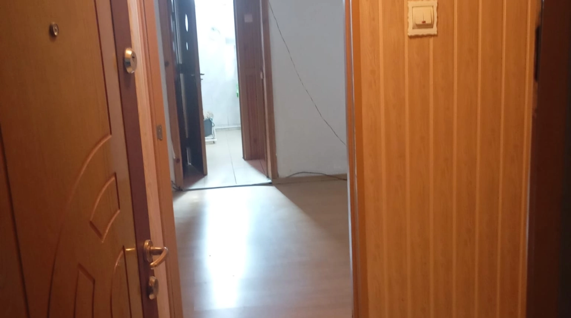 Oferta Darmanesti apartament 38 mp, 2 camere, semidecomandat, de vanzare imagine 2