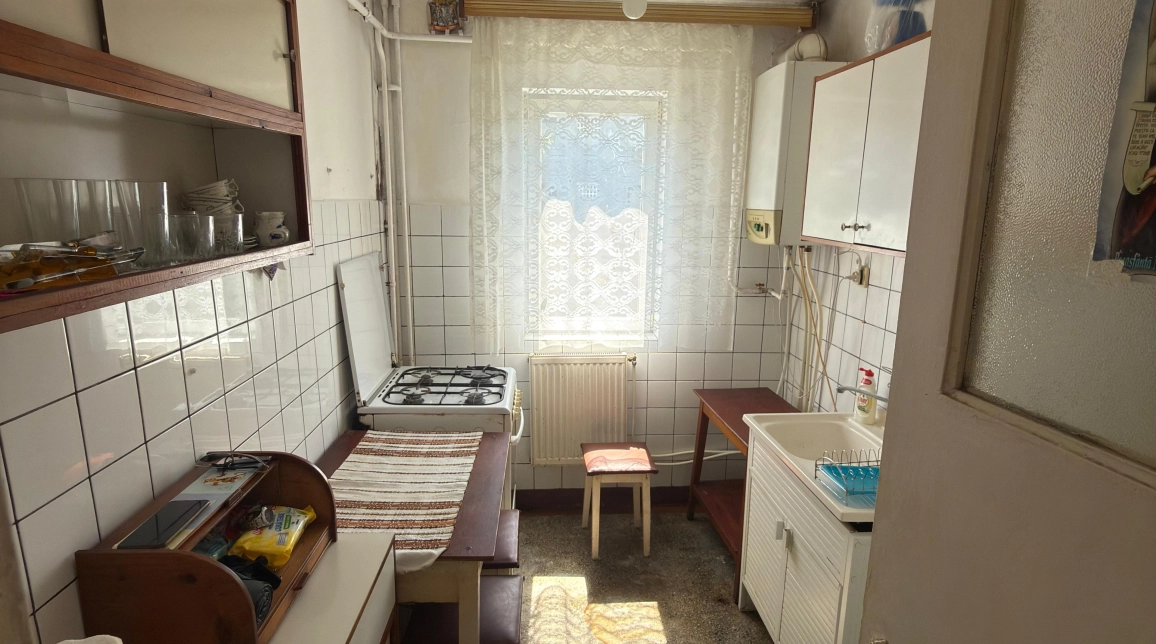 Oferta Podu Ros apartament 50 mp, 2 camere, nedecomandat, de vanzare,  Pasapoarte imagine 3
