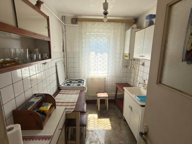 Podu Ros apartament  50 mp, 2 camere,  nedecomandat, de vanzare,  (Pasapoarte) 163284