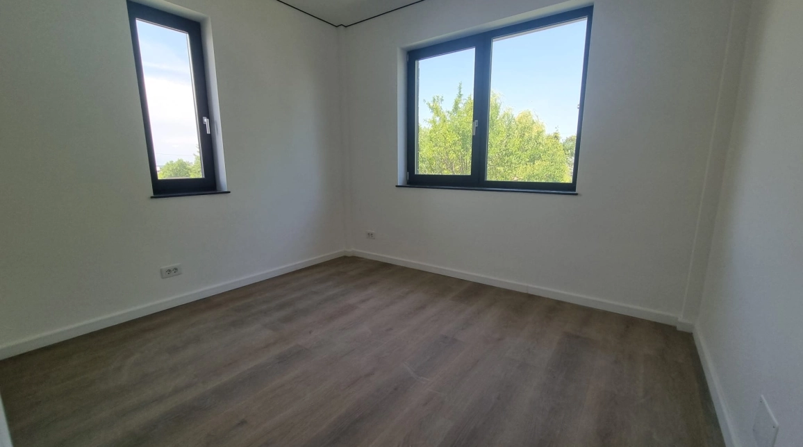 Oferta 4 camere, 106 mp, de vanzare casa in zona Bucium,  TLT Visan imagine 3