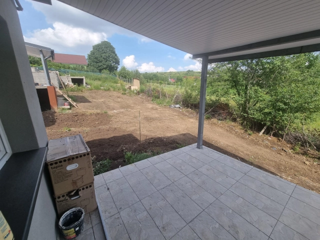 Apartament 4 camere - Tomesti