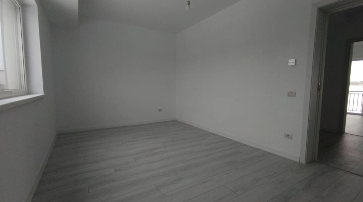 Oferta Casa, 5 camere , 121 mp, Valea Lupului, de vanzare,  ( La 7 minute de Rond Pacurari) imagine 6