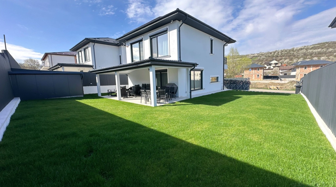 Oferta Casa, 4 camere , 114 mp, Bucium, de vanzare,  Visani - strada principala imagine 10