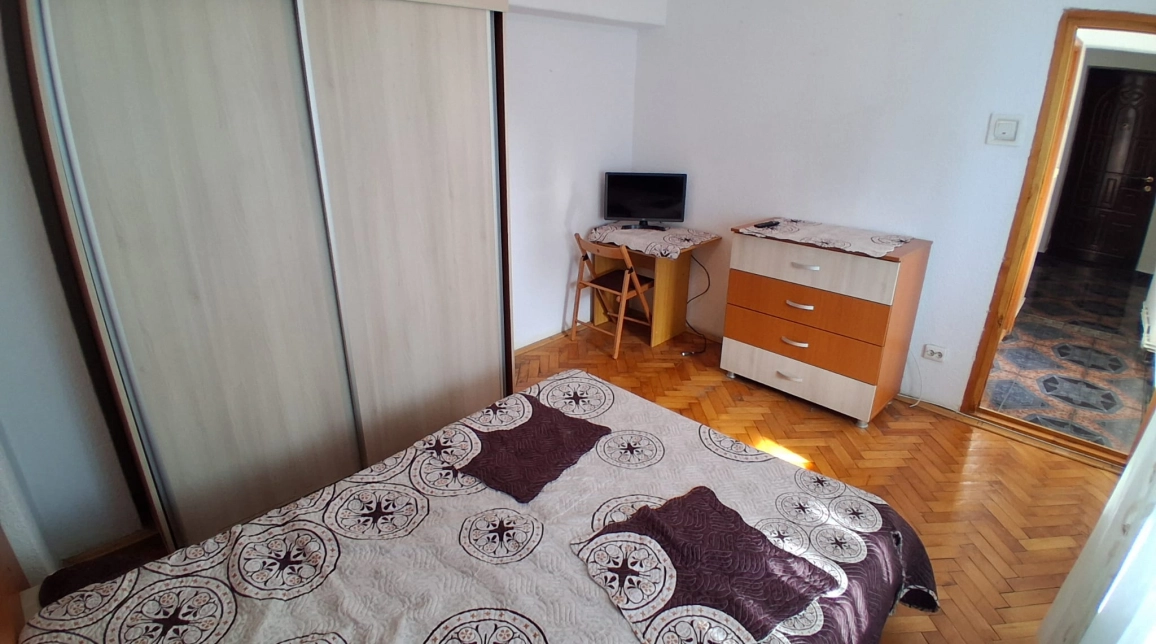 Oferta Apartament de inchiriat, 2 camere, decomandat, 56 mp, Pacurari,  Mega Image imagine 1