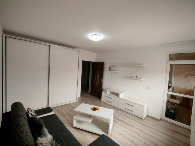 Apartament, 2 camere  decomandat,  80 mp, Calea Romanului, de inchiriat,  (Cartier Tei) 162111