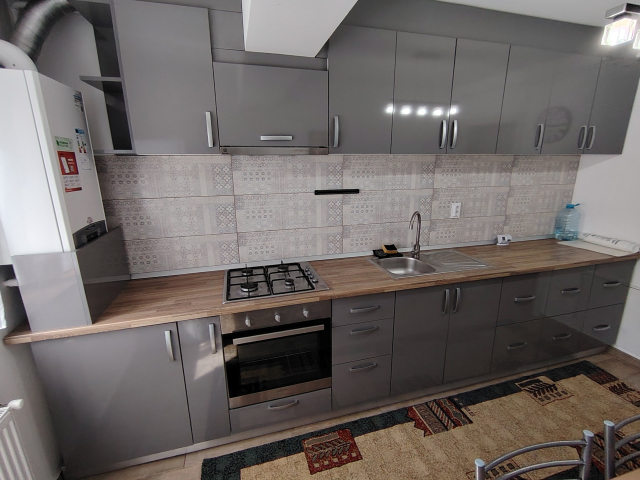3 camere,  decomandat,  65 mp, de inchiriat apartament nou in zona CUG,  (Str Pepinierei) 163163