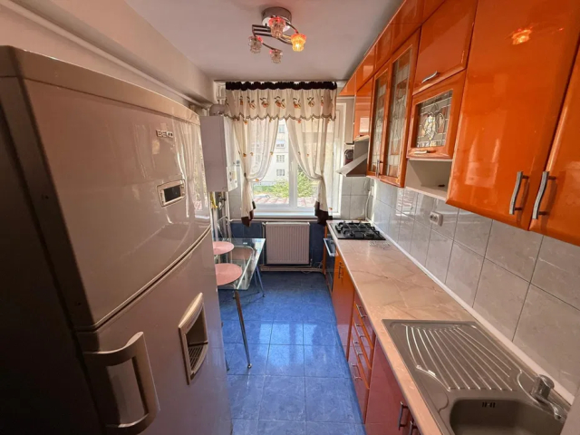 De vanzare apartament, 2 camere,  semidecomandat,  52 mp, Calea Romanului,   161672