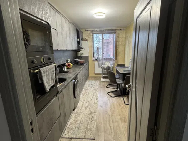 2 camere,  decomandat,  63 mp, de vanzare apartament in zona Calea Romanului,   162898