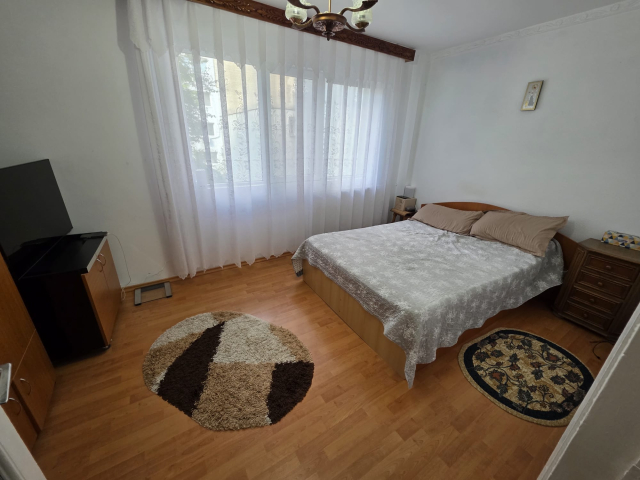 Apartament, 2 camere  semidecomandat,  52 mp, Podu Ros, de vanzare,   163001
