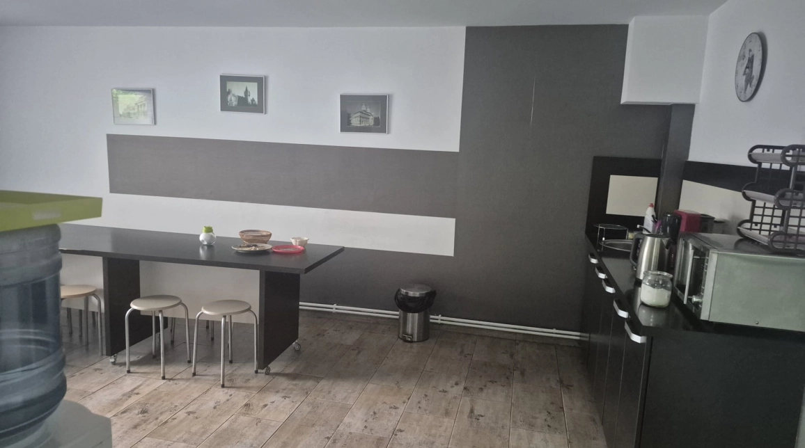 Oferta Spatiu comercial de inchiriat CUG Expomobila  300mp  imagine 3