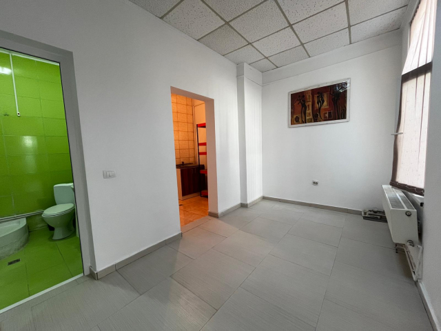 Spatiu comercial Centru Registrul Comertului  65mp  162333