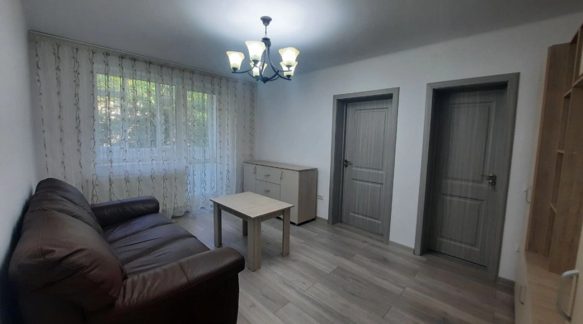 Oferta Central apartament 52 mp, 2 camere, semidecomandat, de inchiriat,  Banca Transilvania / Tribunal imagine 4