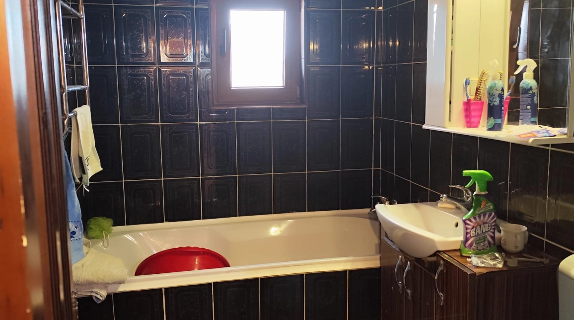 Oferta De vanzare apartament, 3 camere, decomandat, 71 mp, Nicolina,  Pizza Nico imagine 4