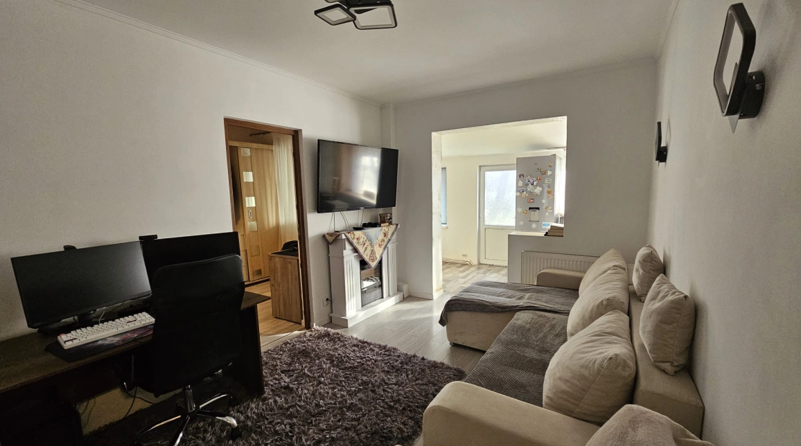 Oferta De vanzare apartament, 2 camere, nedecomandat, 50 mp, Alexandru cel Bun,  Liceul Miron Costin imagine 4