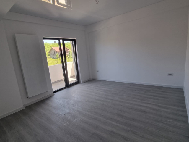 Apartament nou de vanzare, 1 camera,  decomandat,  40 mp, Visani,  (TLT Visan) 162725
