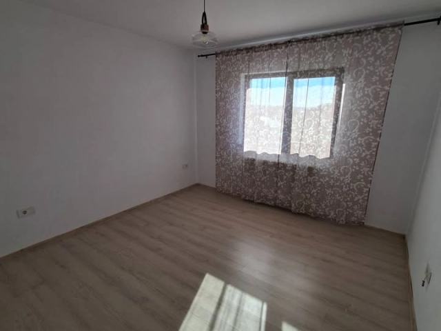 Apartament 3 camere - Popas Pacurari