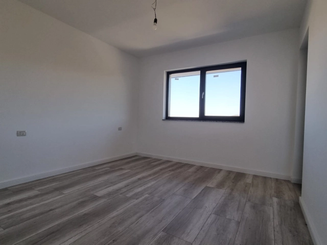 Apartament 4 camere - Bucium
