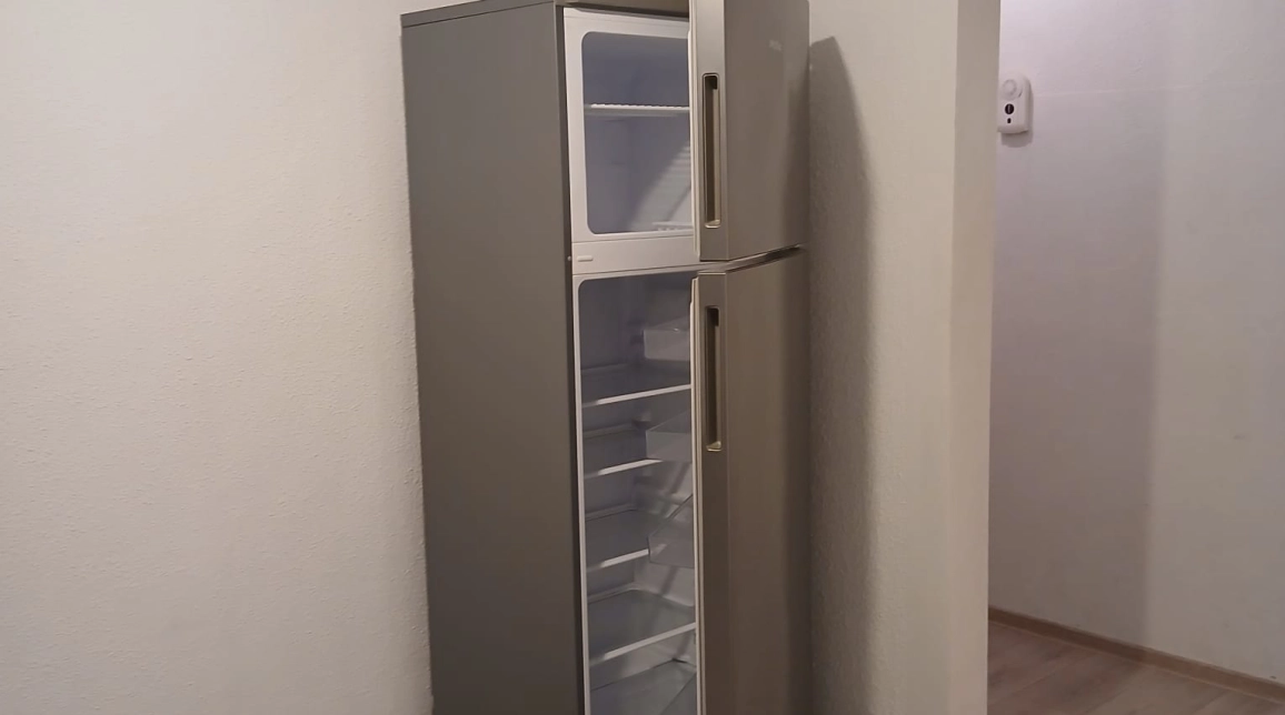 Oferta Alexandru cel Bun apartament 54 mp, 2 camere, decomandat, de inchiriat,  Piata Voievozilor imagine 2
