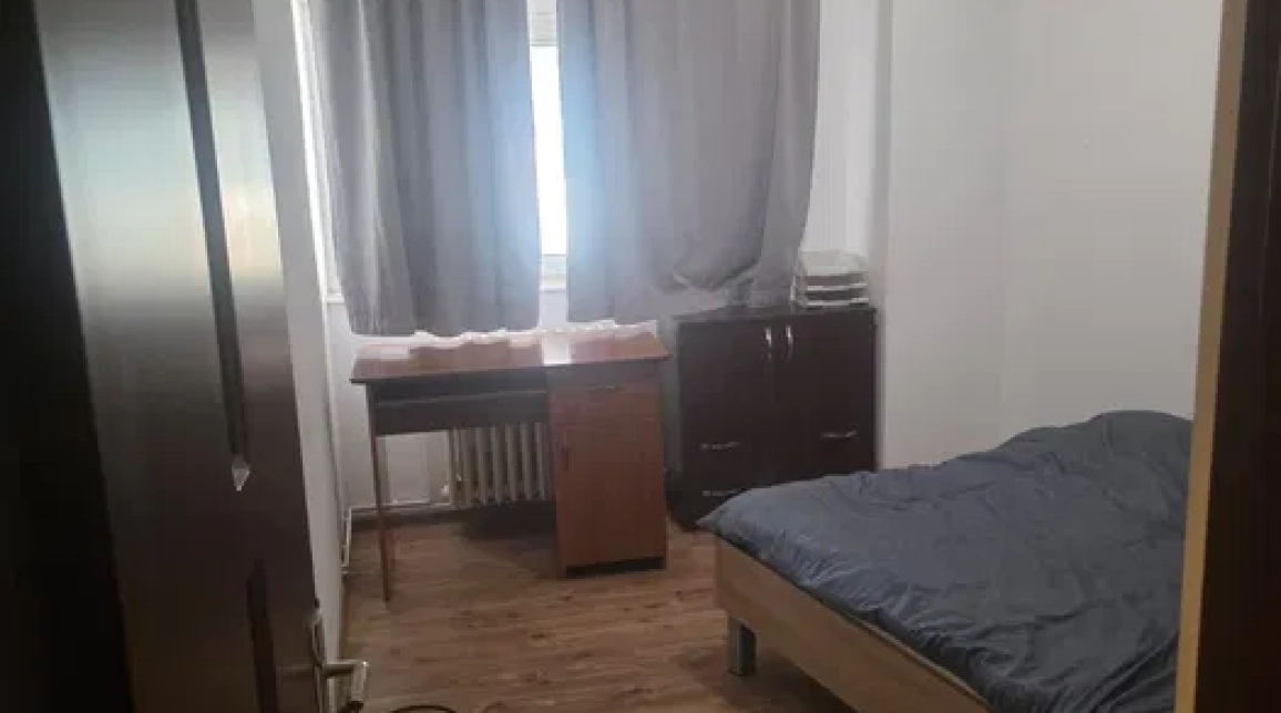 Oferta Central apartament 55 mp, 2 camere, decomandat, de inchiriat,  Palas Mall imagine 1