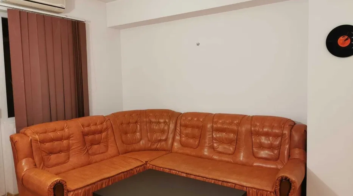 Oferta Apartament de inchiriat, 2 camere, decomandat, 70 mp, Nicolina,  Profi imagine 2