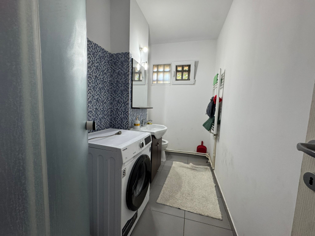 Apartament de inchiriat, 2 camere,  nedecomandat,  50 mp, Podu Ros,  (Pasapoarte bulevard) 162600