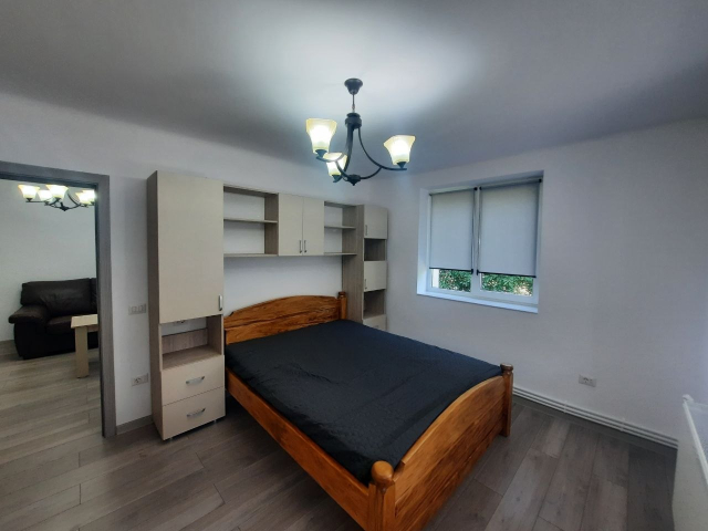 Central apartament  52 mp, 2 camere,  semidecomandat, de inchiriat,  (Banca Transilvania / Tribunal) 161999