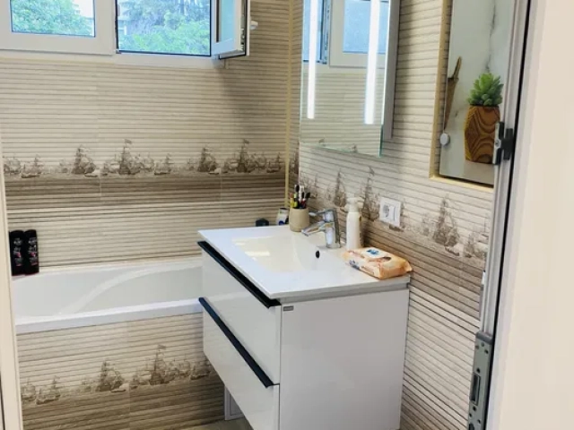 Apartament 3 camere - Podu Ros