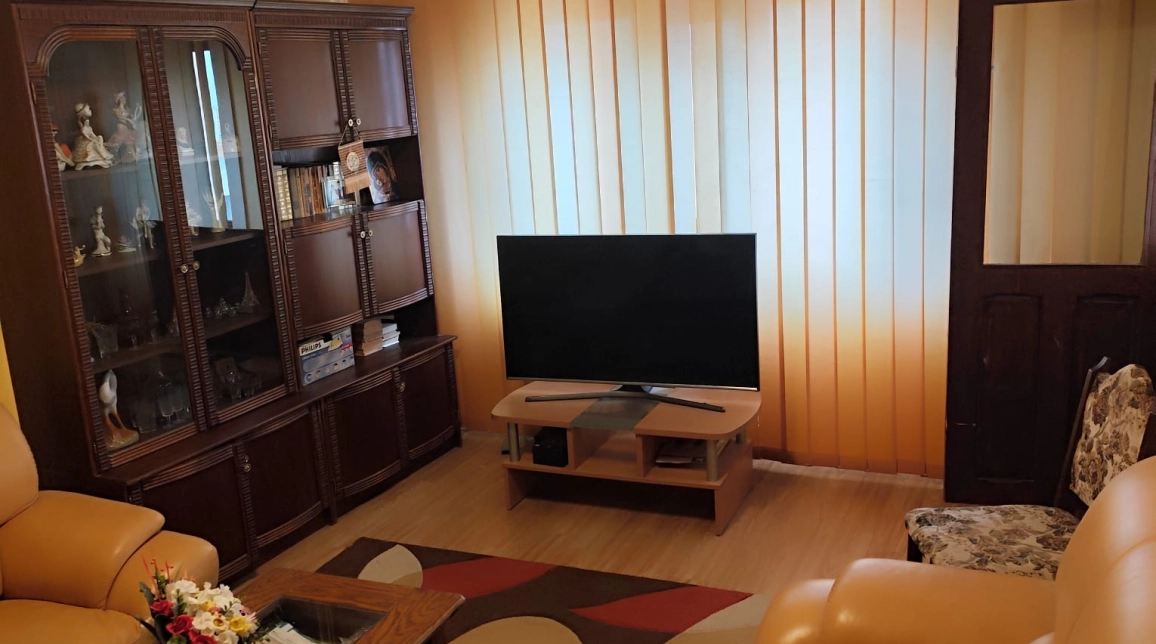 Oferta De vanzare apartament, 3 camere, decomandat, 71 mp, Nicolina,  Pizza Nico imagine 1