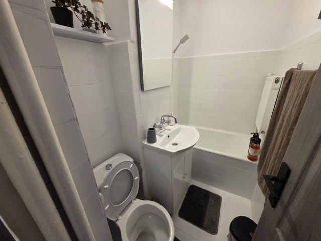 2 camere,  semidecomandat,  43 mp, de vanzare apartament in zona Alexandru cel Bun,   162203