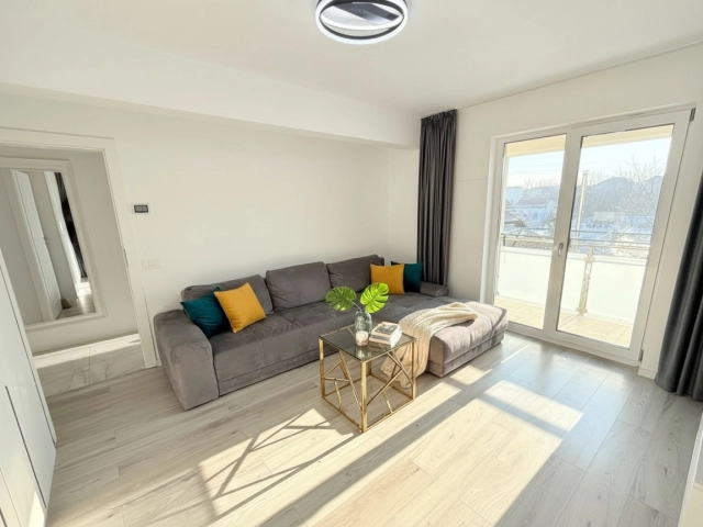 Apartament 3 camere - Nicolina