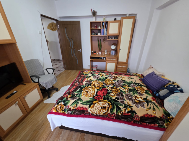 De vanzare apartament, 3 camere,  decomandat,  70 mp, Dacia,   162952