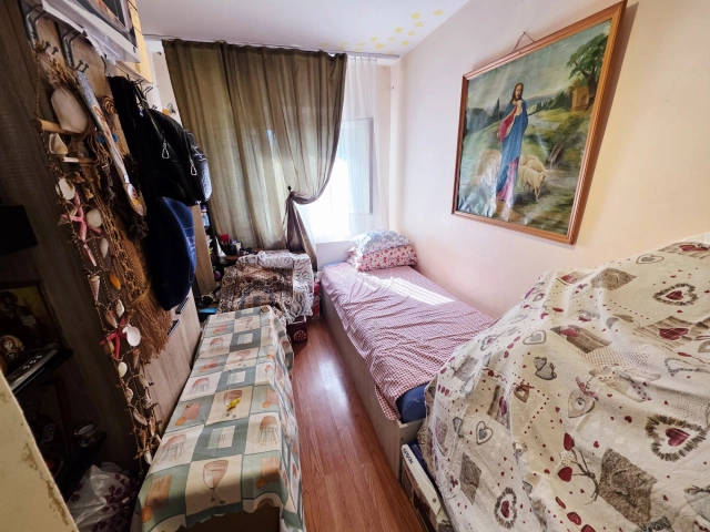 Apartament 3 camere - Alexandru cel Bun