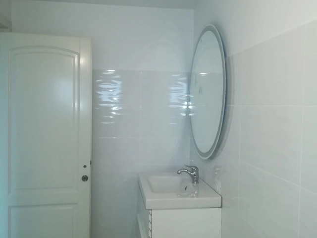 Apartament 4 camere - Miroslava