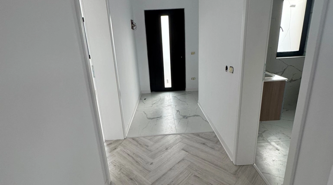 Oferta Miroslava casa 120 mp, 4 camere, de vanzare,  la 900 ml de primaria  Miroslava imagine 11