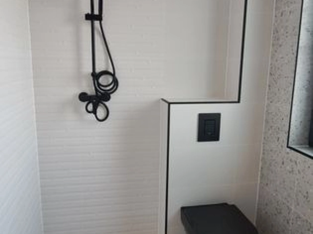 Apartament 4 camere - Miroslava