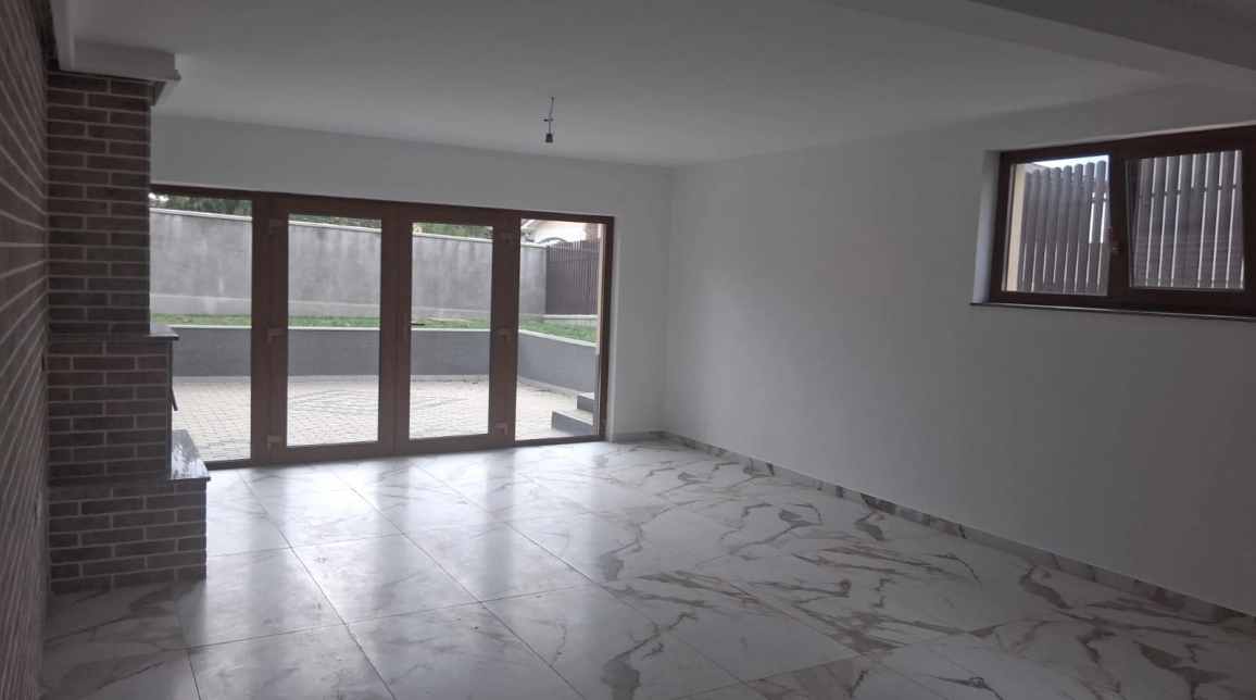 Oferta Lunca Cetatuii casa 170 mp, 6 camere, de vanzare,  pe soseau de centura imagine 8