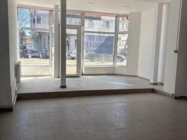 Spatiu comercial Central  75mp  161817